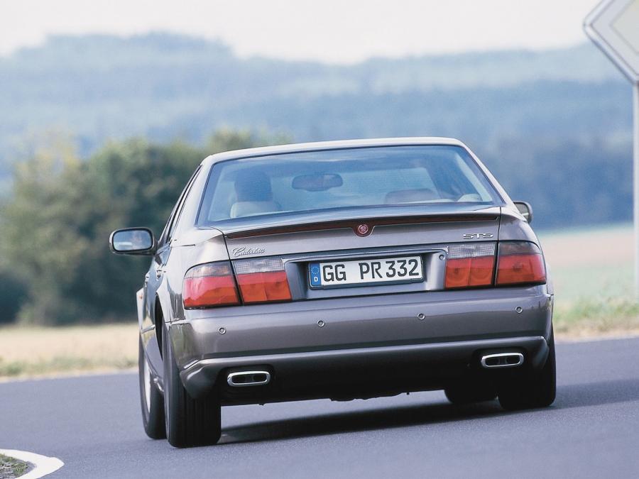  Cadillac Seville STS 1998 года  (EU) (фото 15 из 28)